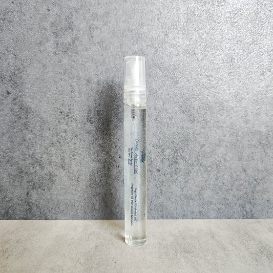 Lavender Apples & Oak Perfume Spray .33 oz